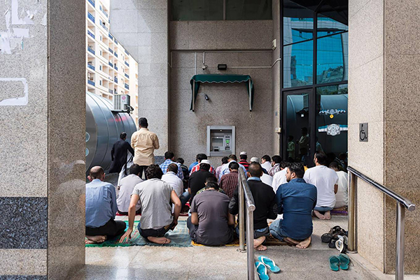 Cuộc sống của những người dân nghèo tại Dubai